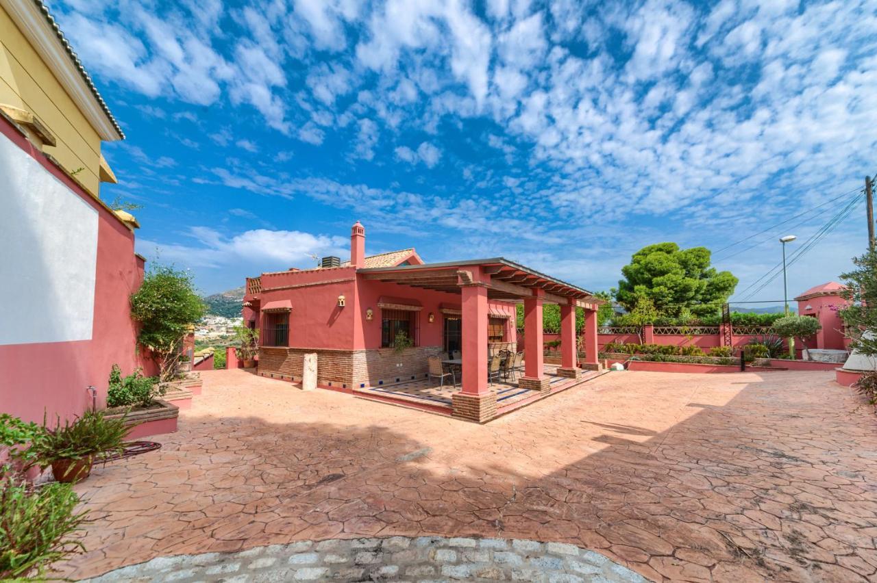 Holidays2malaga Candado House Pool & Garden Holiday home *